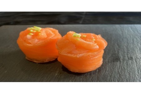 Gunkan Sushi saumon spicy