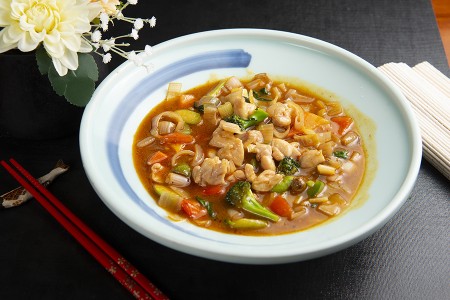 Poulet au curry rouge japonais